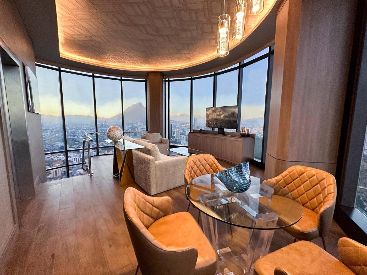 Safi Royal Luxury Metropolitan Hotel San Pedro Garza Garcia Bagian luar foto The interior of a penthouse
